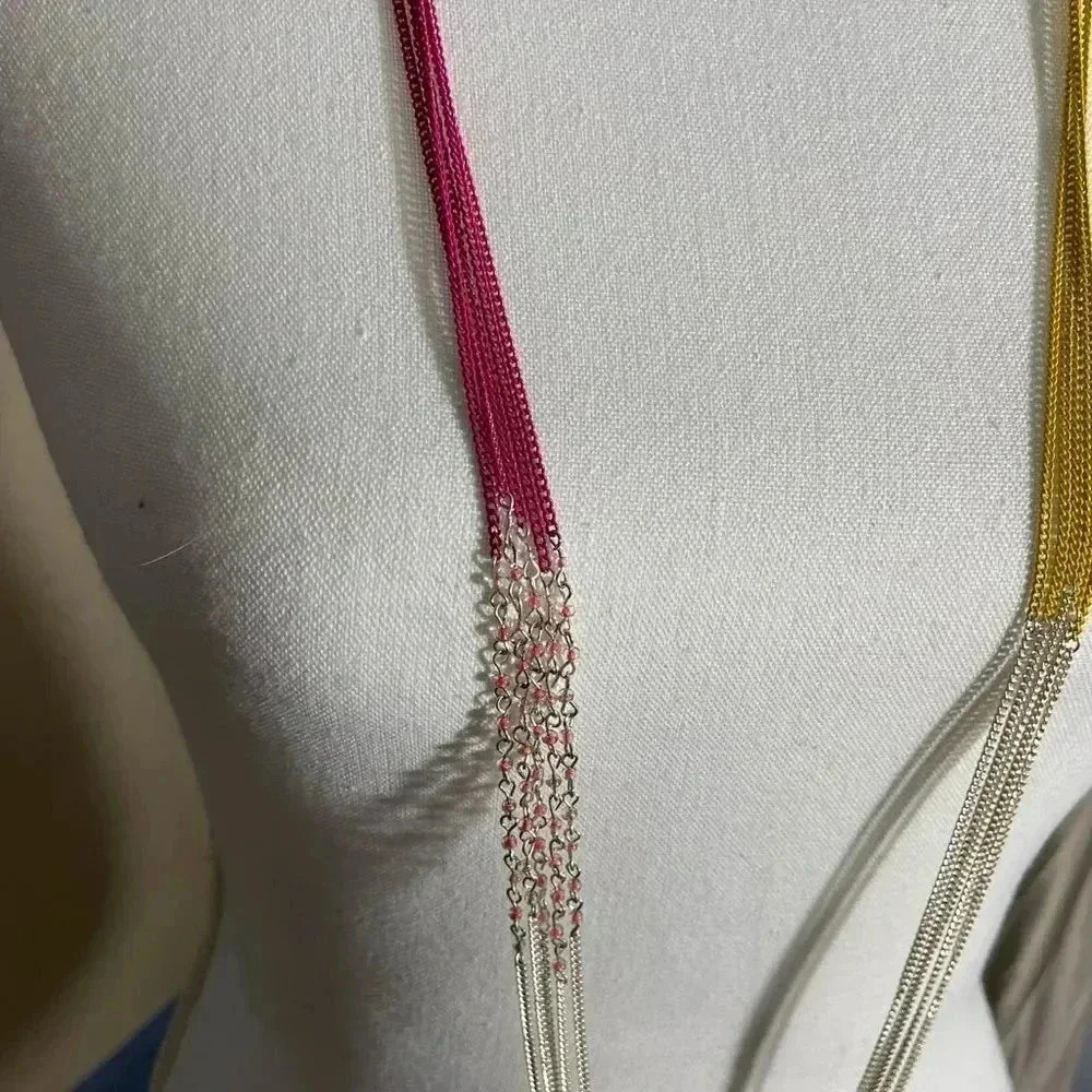 Long pink and yellow silver tone necklace - Picture 3 of 11
